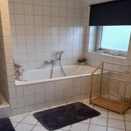 Ferienhaus In Mit Terrasse, Cleaning Included Stormbruch